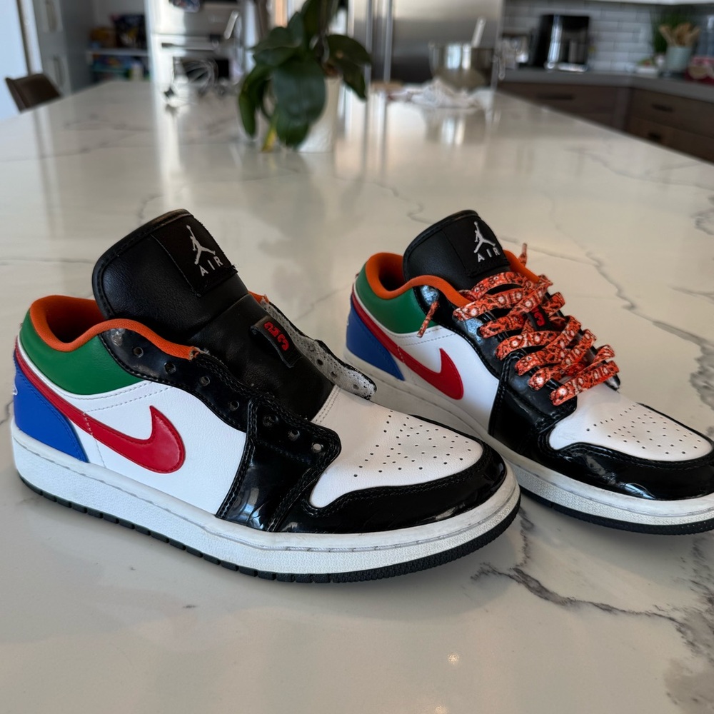 Nike Air Jordan 1 Low Women’s Multi-Color Black Toe Sneakers EUC 💙🧡❤️💚